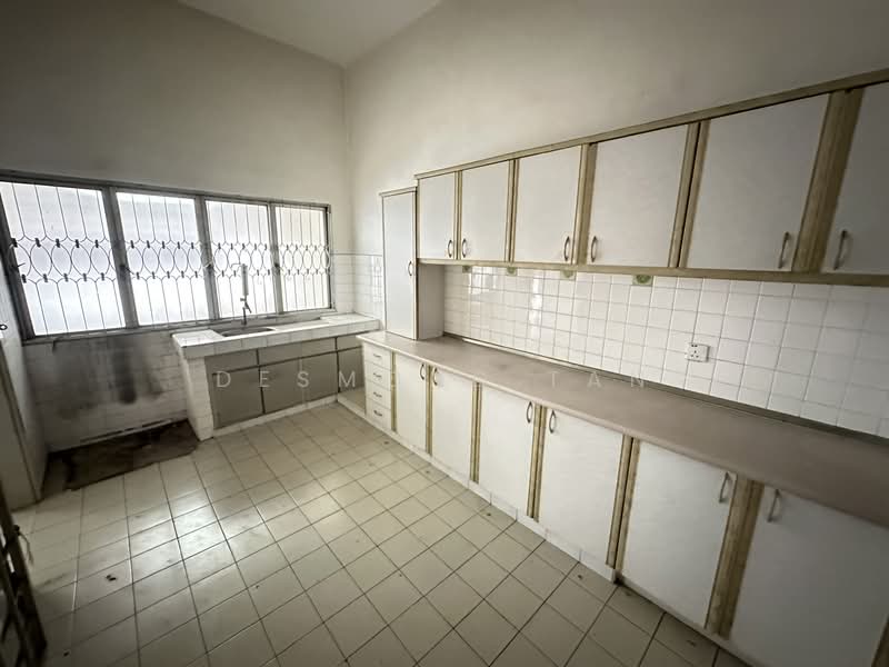 2-storey Terraced House for Sale in SS2 (Petaling Jaya) - Desmond Tan - Kitchen - PropertyGuru.com.my