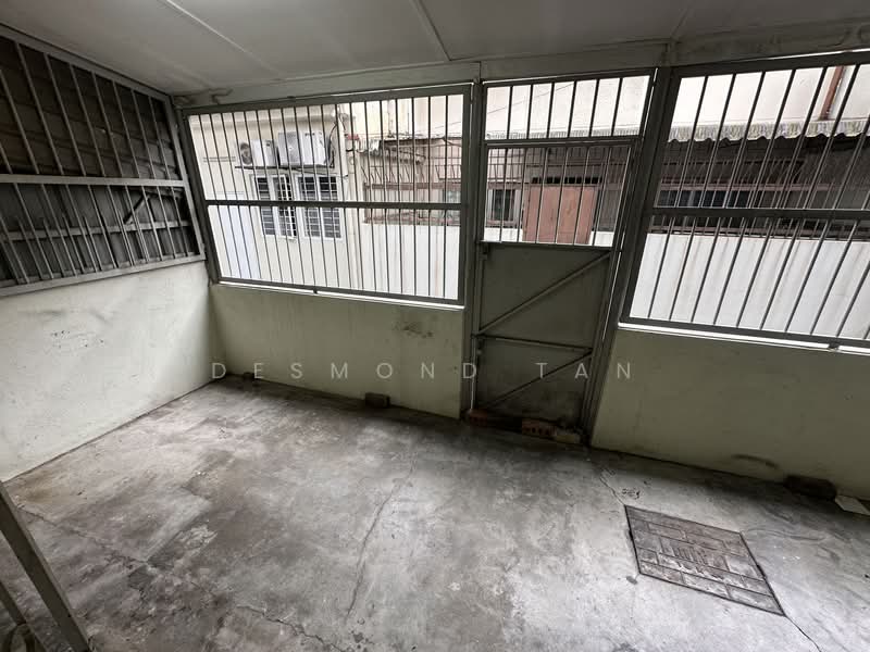2-storey Terraced House for Sale in SS2 (Petaling Jaya) - Desmond Tan - Balcony - PropertyGuru.com.my