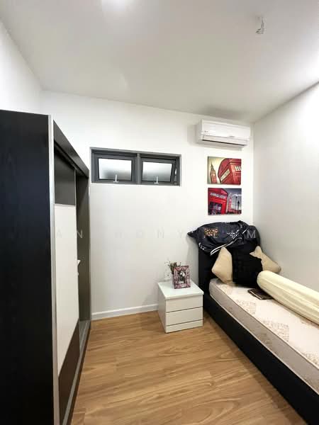 Condominium for Rent at Lakefront Residence - Anthony Lim - Bedroom - PropertyGuru.com.my