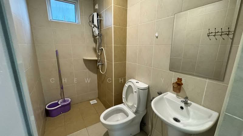Pangsapuri Tanah Emas (Golden Sands) untuk Untuk Disewa - RM 2,000 /bulan, Mac 2026 - Bathroom - PropertyGuru.com.my