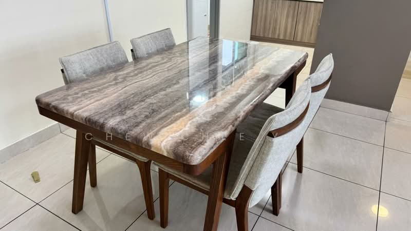 Pangsapuri Tanah Emas (Golden Sands) untuk Untuk Disewa - RM 2,000 /bulan, Mac 2026 - Dining Room - PropertyGuru.com.my
