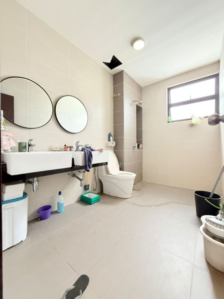 3-storey Terraced House for Sale in Setia Alam (Selangor) - Ryan . - Bathroom - PropertyGuru.com.my