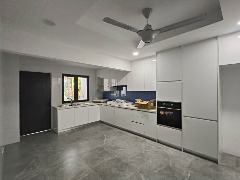 Rumah Teres 2.5 Tingkat untuk Disewa di Bangsar (Kuala Lumpur) - Saby . - Kitchen - PropertyGuru.com.my