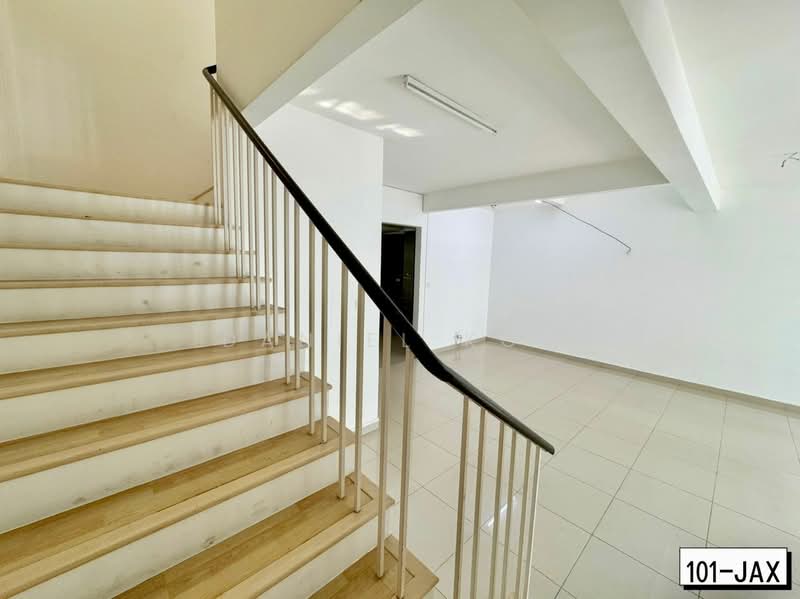 RM850k! 26x75ft! 4R5B! Below Value Good Condition Fuego Bandar Bukit Raja Klang 2 Sty Superlink Hse untuk Untuk Dijual - RM 850,000, Mac 2026 - Interior - PropertyGuru.com.my