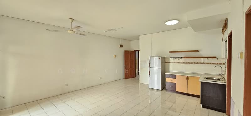 Apartment for Sale at Bayu Puteri - Goh Kien Hua - Kitchen - PropertyGuru.com.my