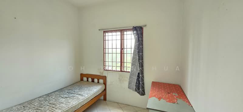 Apartment for Sale at Bayu Puteri - Goh Kien Hua - Bedroom - PropertyGuru.com.my