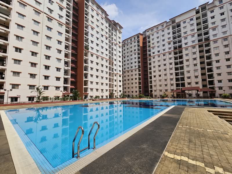 Pangsapuri untuk Dijual di Bayu Puteri - Goh Kien Hua - Exterior - PropertyGuru.com.my