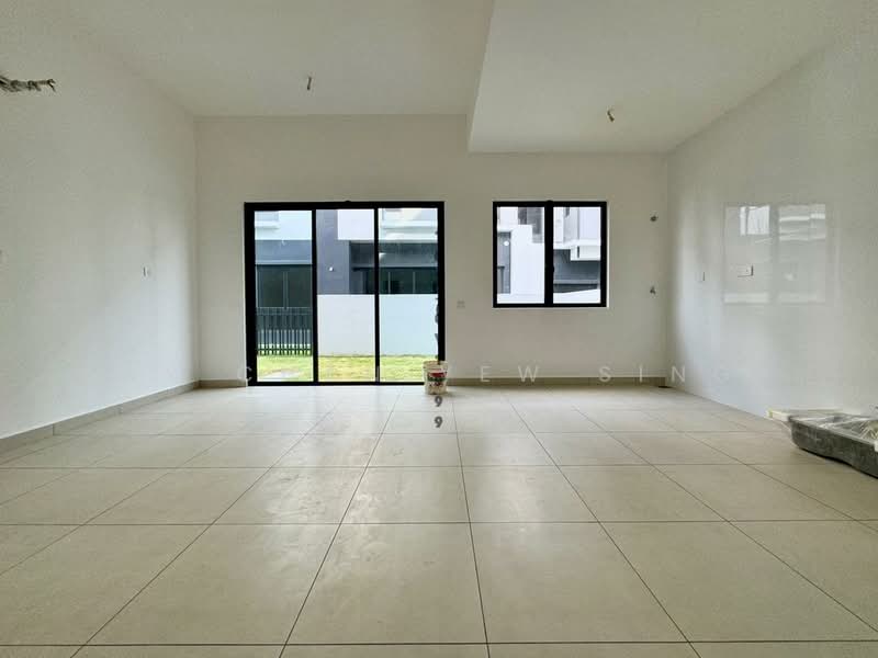 Cluster House for Sale in Eco Ardence (Setia Alam) - CY Chan Yew Sing - Living Room - PropertyGuru.com.my