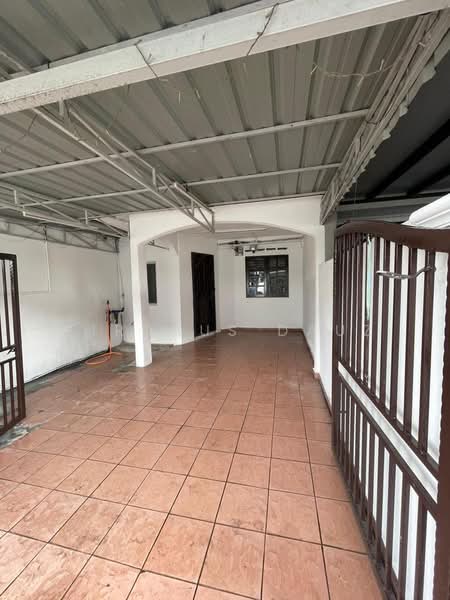 Taman Puchong Intan untuk Untuk Disewa - RM 1,800 /bulan, Mac 2026 - Exterior - PropertyGuru.com.my