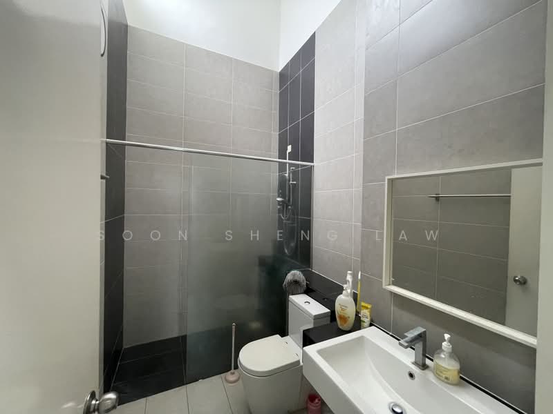 Rumah Teres 2-Tingkat untuk Dijual di Eco Majestic (Semenyih) - Soon Sheng Law - Bathroom - PropertyGuru.com.my
