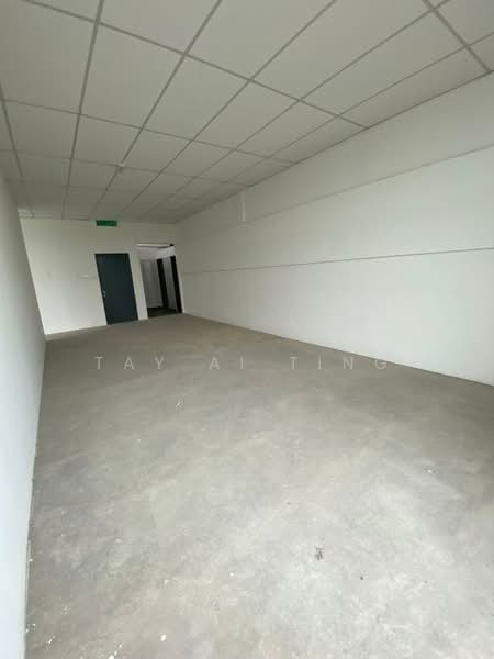 Factory for Rent in Taman Desa Cemerlang (Ulu Tiram) - Tay Ai Ting - Interior - PropertyGuru.com.my