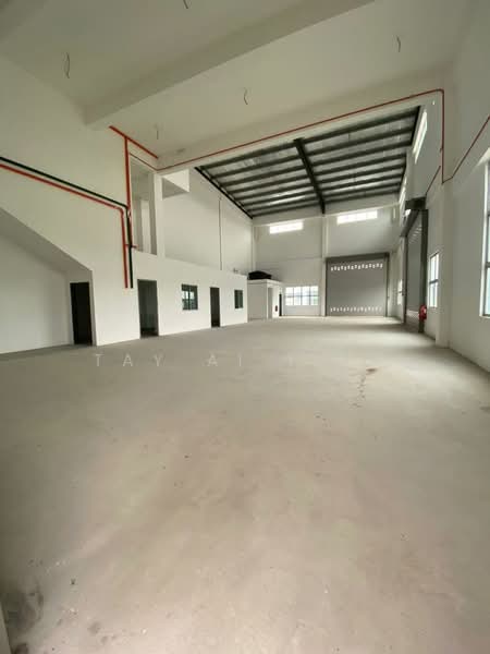 Factory for Rent in Taman Desa Cemerlang (Ulu Tiram) - Tay Ai Ting - Interior - PropertyGuru.com.my