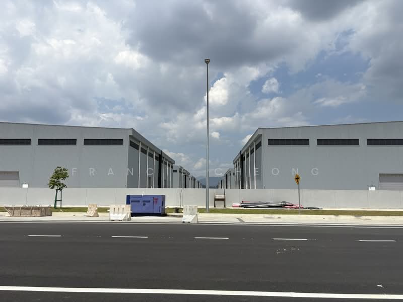 Factory for Rent in Sungai Buloh (Selangor) - Francis Cheong - Exterior - PropertyGuru.com.my
