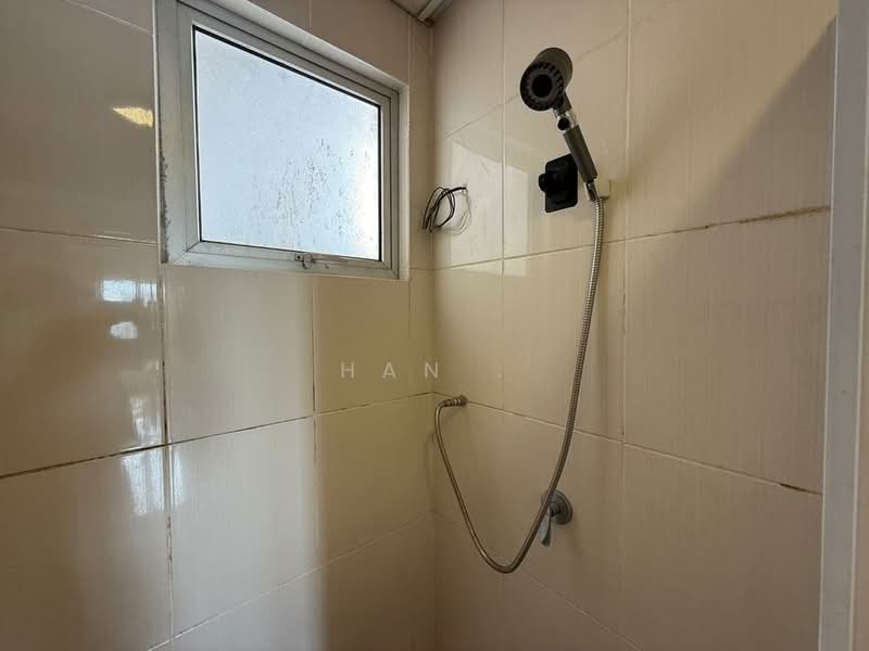 OUG Parklane untuk Untuk Disewa - RM 1,200 /bulan, Mac 2026 - Bathroom - PropertyGuru.com.my