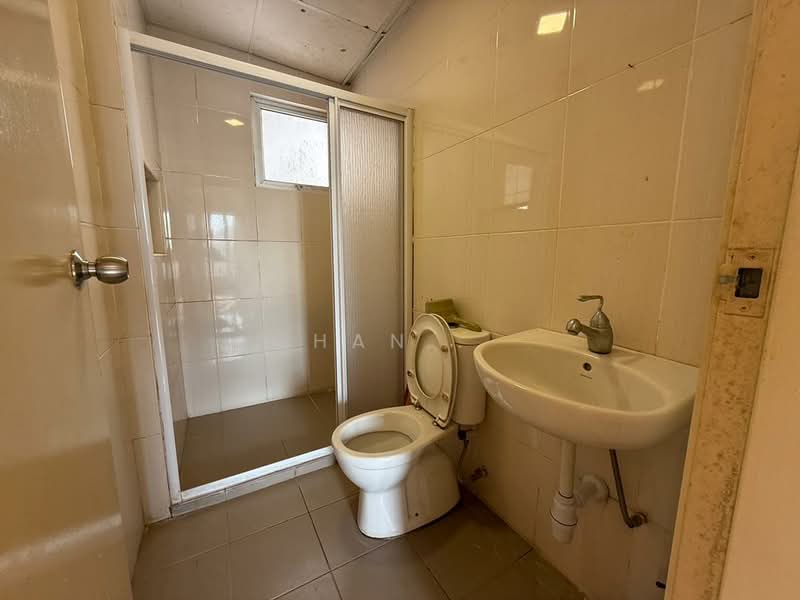 OUG Parklane untuk Untuk Disewa - RM 1,200 /bulan, Mac 2026 - Bathroom - PropertyGuru.com.my