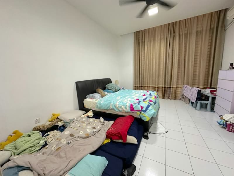 2-storey Terraced House for Sale in Palm Walk (Bandar Sungai Long) - Kew . - Bedroom - PropertyGuru.com.my
