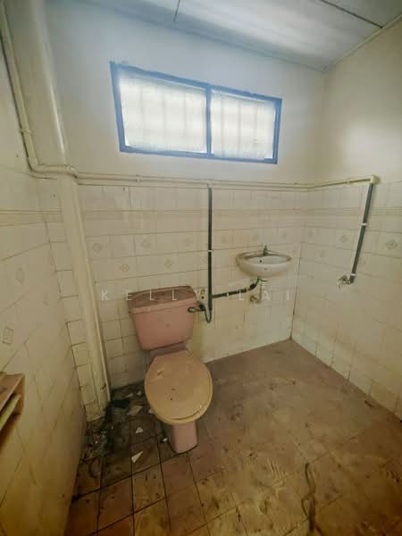 2-storey Terraced House for Sale in Bandar Menjalara (Kuala Lumpur) - Kelly Lai - Bathroom - PropertyGuru.com.my