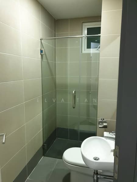 Service Residence for Sale at Tiara Mutiara 2 - Elva Tan - Bathroom - PropertyGuru.com.my