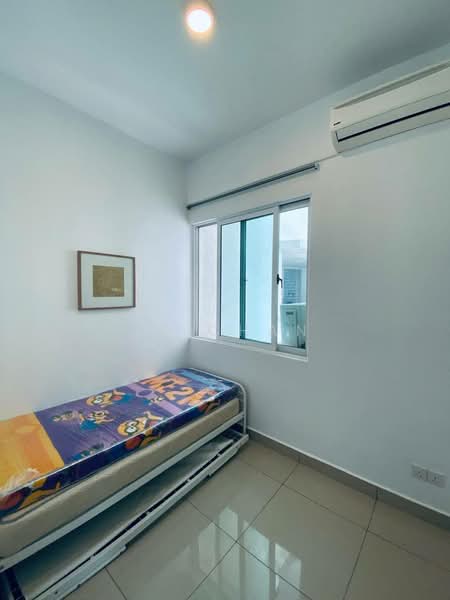 Tropez Residences untuk Untuk Disewa - RM 2,000 /bulan, Mac 2026 - Bedroom - PropertyGuru.com.my