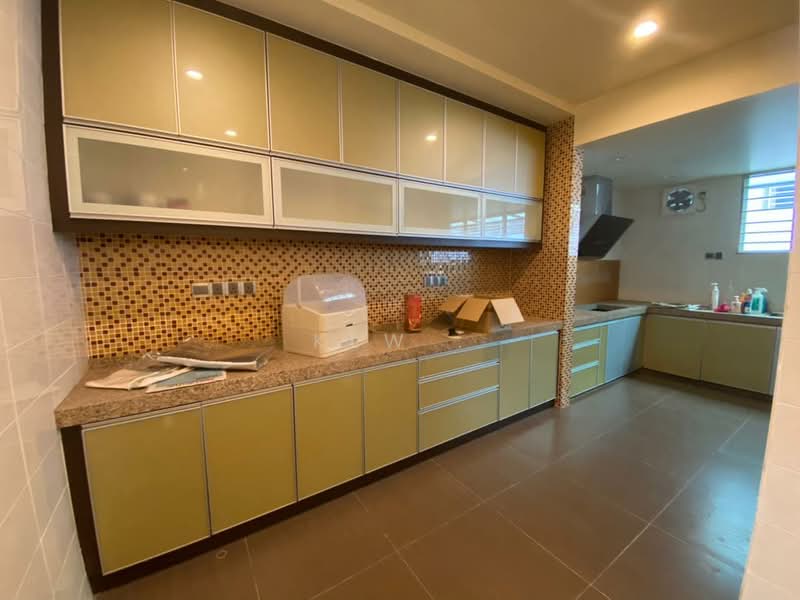 2-storey Terraced House for Sale in Palm Walk (Bandar Sungai Long) - Kew . - Kitchen - PropertyGuru.com.my