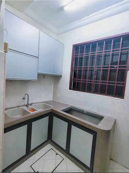 Taman Pulai Utama untuk Untuk Dijual - RM 640,000, Mac 2026 - Kitchen - PropertyGuru.com.my