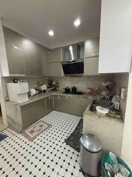 Semi-Detached House for Sale in Setia Alam (Selangor) - Bee Har Chew - Kitchen - PropertyGuru.com.my