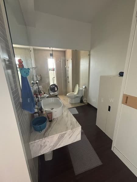 Semi-Detached House for Sale in Setia Alam (Selangor) - Bee Har Chew - Bathroom - PropertyGuru.com.my