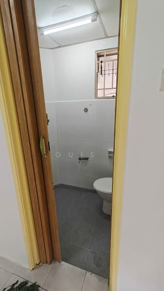 Condominium for Sale at Warisan City View - Louis . - Bathroom - PropertyGuru.com.my