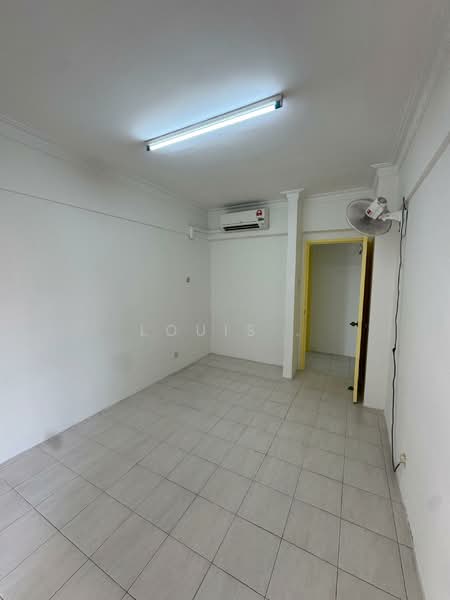 Condominium for Sale at Warisan City View - Louis . - Interior - PropertyGuru.com.my