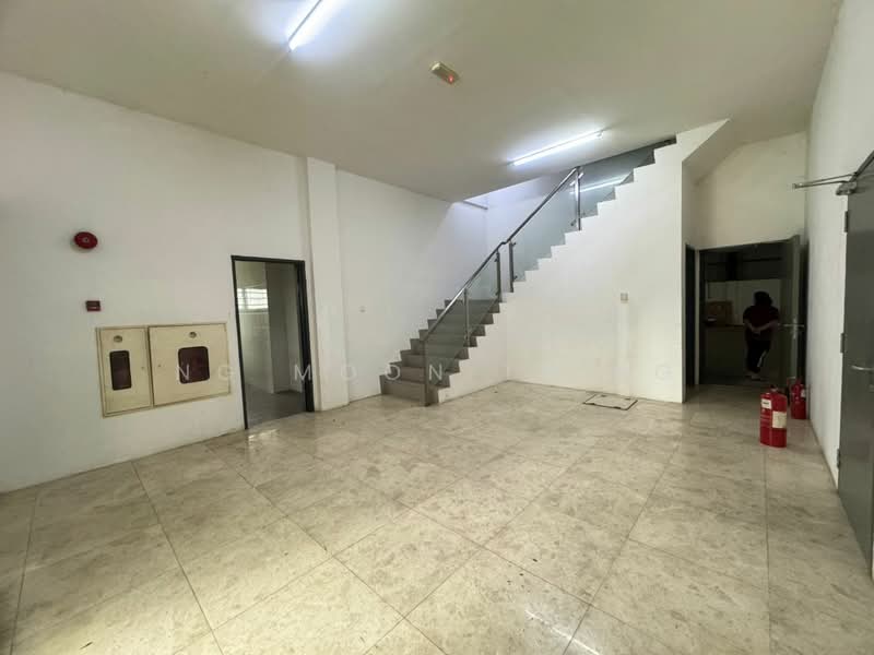 Shop for Rent in Kawasan Perindustrian Kundang (Rawang) - Ng Moon Tsing - Interior - PropertyGuru.com.my
