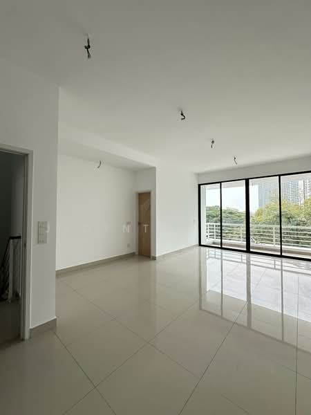 3-storey Terraced House for Sale in Sungai Ara (Penang) - Jacyntha Lee - PropertyGuru.com.my