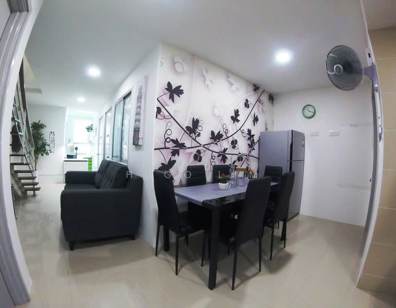 Arte Subang West untuk Untuk Disewa - RM 700 /bulan, Mac 2026 - Living Room - PropertyGuru.com.my