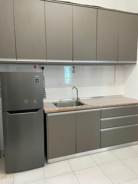 Condominium for Rent at The Golden Triangle Condominium - Daniel Chae - Kitchen - PropertyGuru.com.my