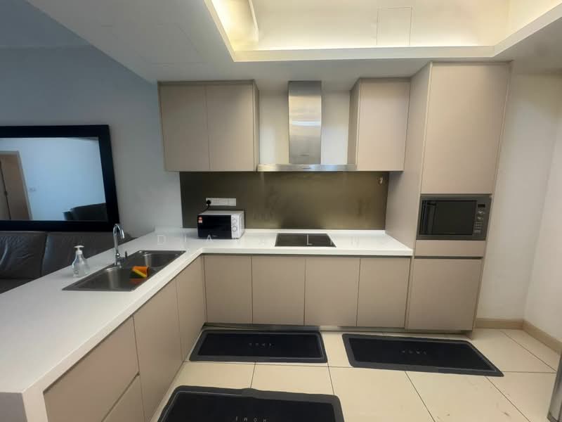 Service Residence for Sale at Suasana Bukit Ceylon / Raja Chulan Residences - Diana Ling - Kitchen - PropertyGuru.com.my