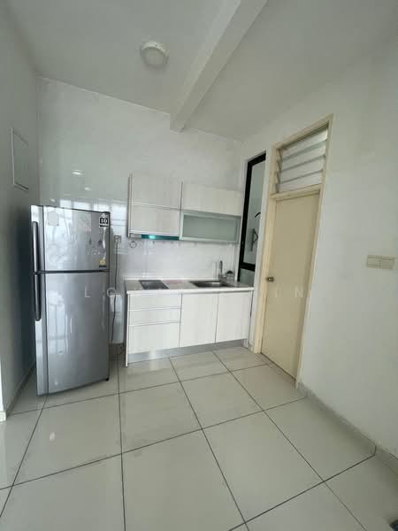 Service Residence for Rent at D'Summit Residences - Louis Chin - Kitchen - PropertyGuru.com.my