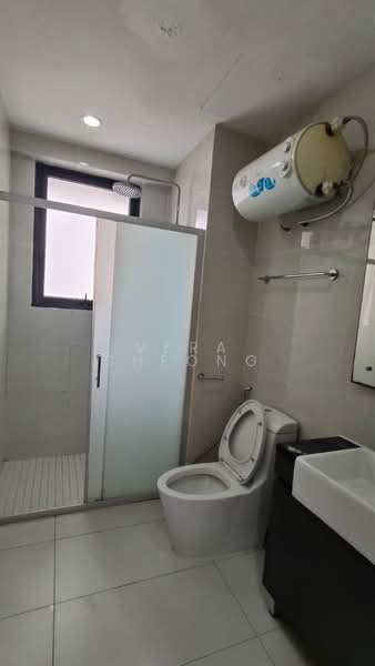 Amberside @ Country Garden Danga Bay untuk Untuk Disewa - RM 3,000 /bulan, Mac 2026 - Bathroom - PropertyGuru.com.my
