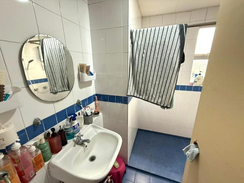 Kondominium untuk Dijual di Seri Maya Condominium - Terry Yee - Bathroom - PropertyGuru.com.my