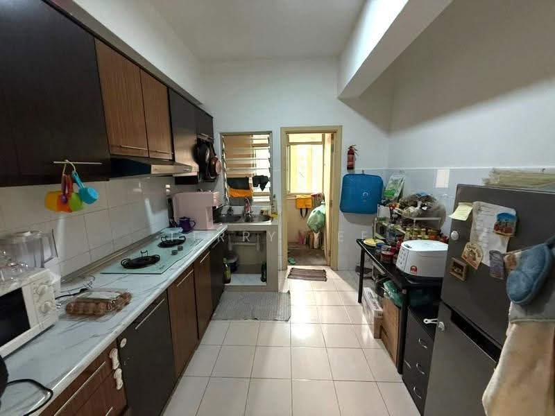Kondominium untuk Dijual di Seri Maya Condominium - Terry Yee - Kitchen - PropertyGuru.com.my