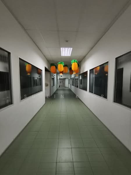 Factory for Rent in Puchong (Selangor) - Su Lin Khor - Corridor - PropertyGuru.com.my