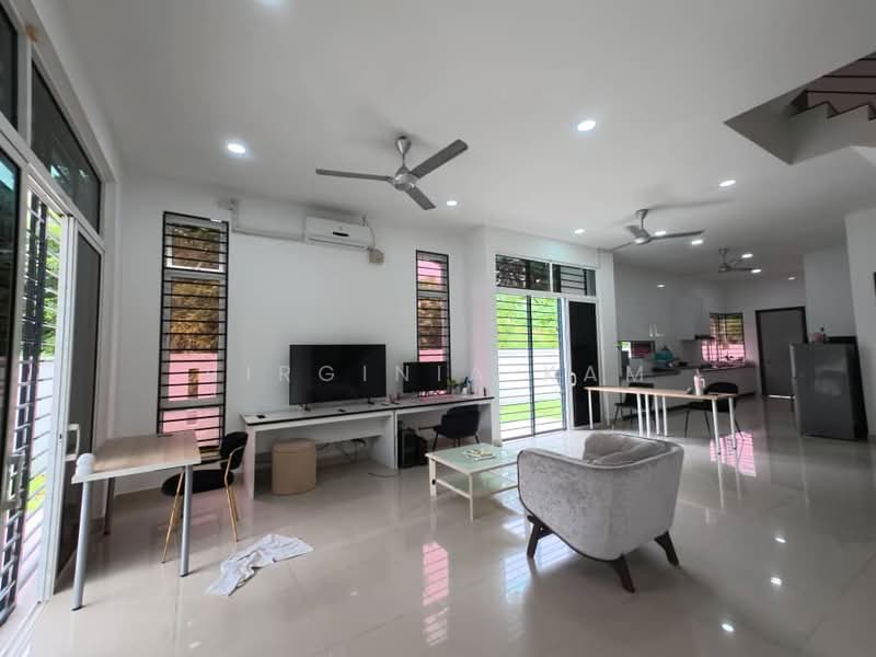 Bukit Suria Garden Village untuk Untuk Disewa - RM 950 /bulan, Mac 2026 - Living Room - PropertyGuru.com.my