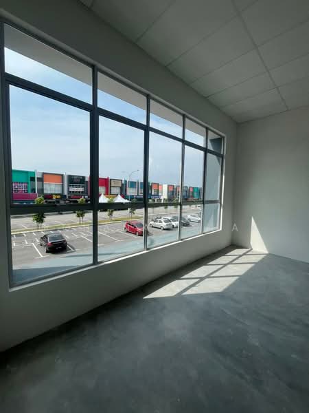 Shop for Rent in Puncak Alam (Selangor) - Rohana Ishak - Interior - PropertyGuru.com.my