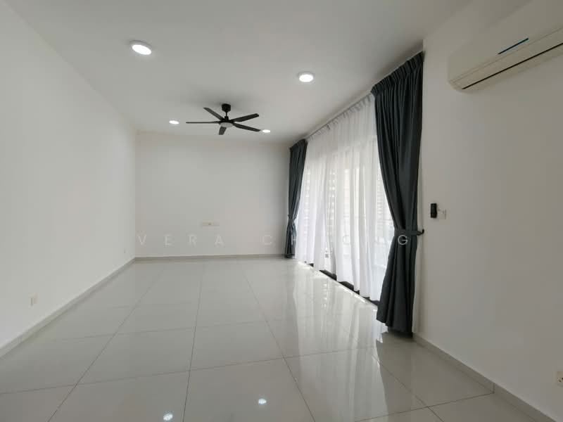 Condominium for Rent at Royal Strand @ Country Garden Danga Bay - Vera Cheong - Living Room - PropertyGuru.com.my