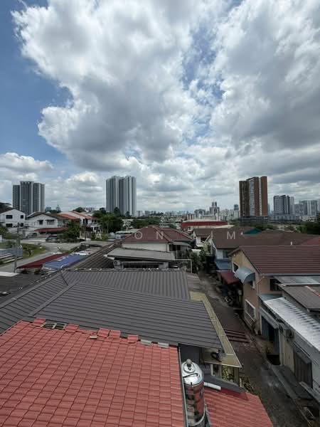 2.5-storey Terraced House for Sale in Kuchai Lama (Kuala Lumpur) - Jason Lim - Exterior - PropertyGuru.com.my