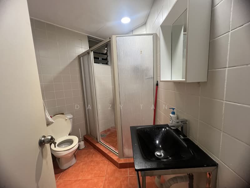 Riana Green Condominium untuk Untuk Dijual - RM 650,000, Mac 2026 - Bathroom - PropertyGuru.com.my