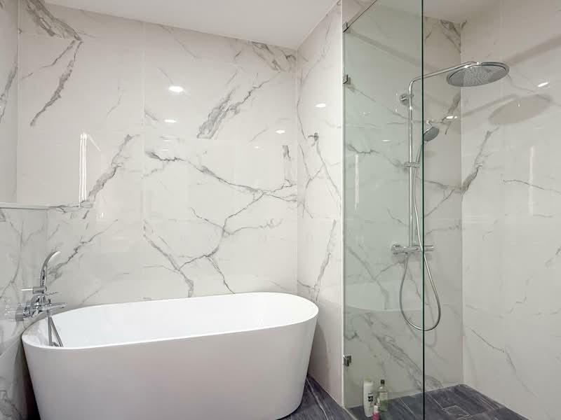 Servis Apartment untuk Disewa di Core Residence @ TRX - Ryan Beh - Bathroom - PropertyGuru.com.my