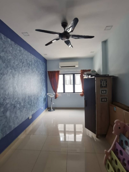 Setia Utama 2 untuk Untuk Dijual - RM 980,000, Mac 2026 - Living Room - PropertyGuru.com.my