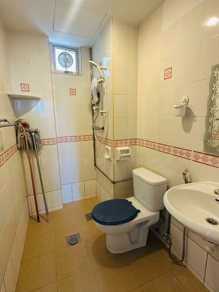 Condominium for Sale at Villa Emas - Sharon Ong - Bathroom - PropertyGuru.com.my