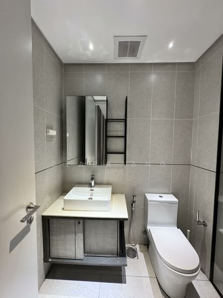 Millerz Square untuk Untuk Disewa - RM 2,800 /bulan, Mac 2026 - Bathroom - PropertyGuru.com.my