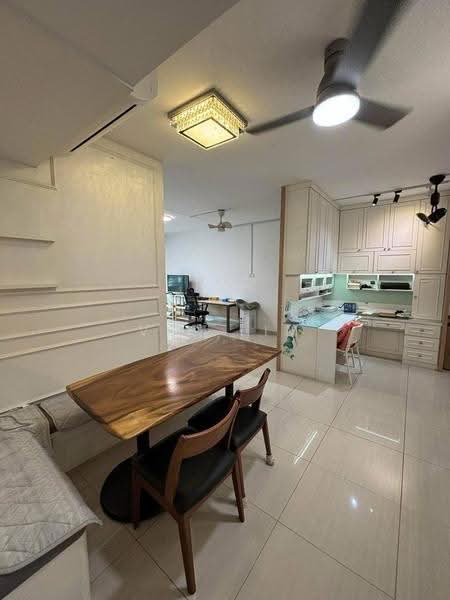 Pangsapuri untuk Dijual di Molek Pine 4 - Vic Lim - Interior - PropertyGuru.com.my