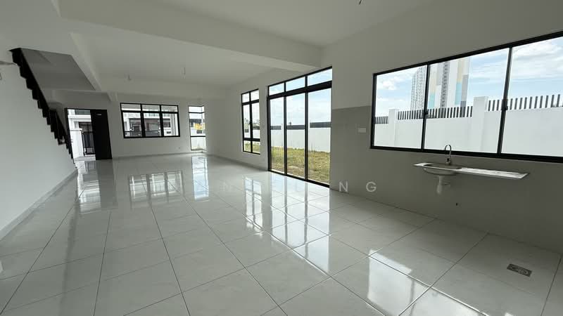 Rumah Kluster untuk Dijual di Abadi Heights (Puchong) - Daniel Ng - Living Room - PropertyGuru.com.my